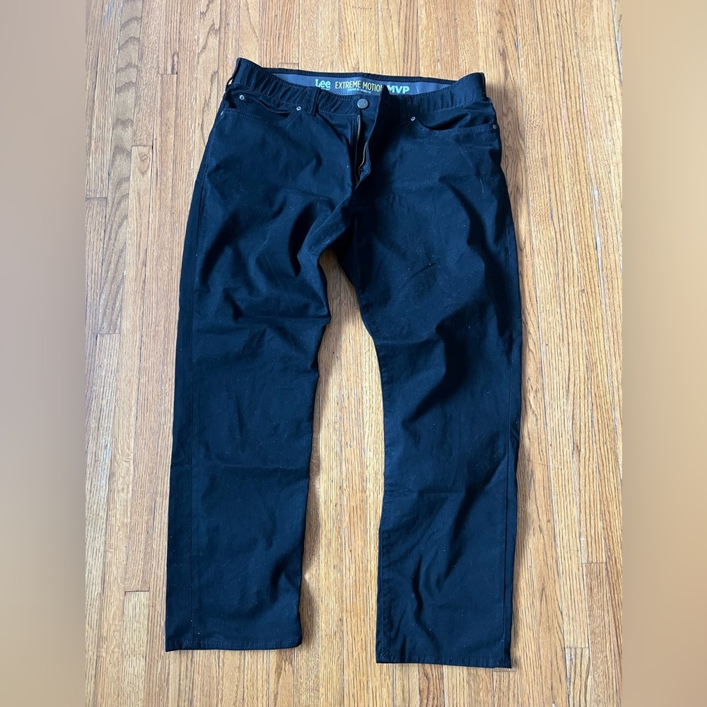 Lee Men's Dark Black Straight Jeans